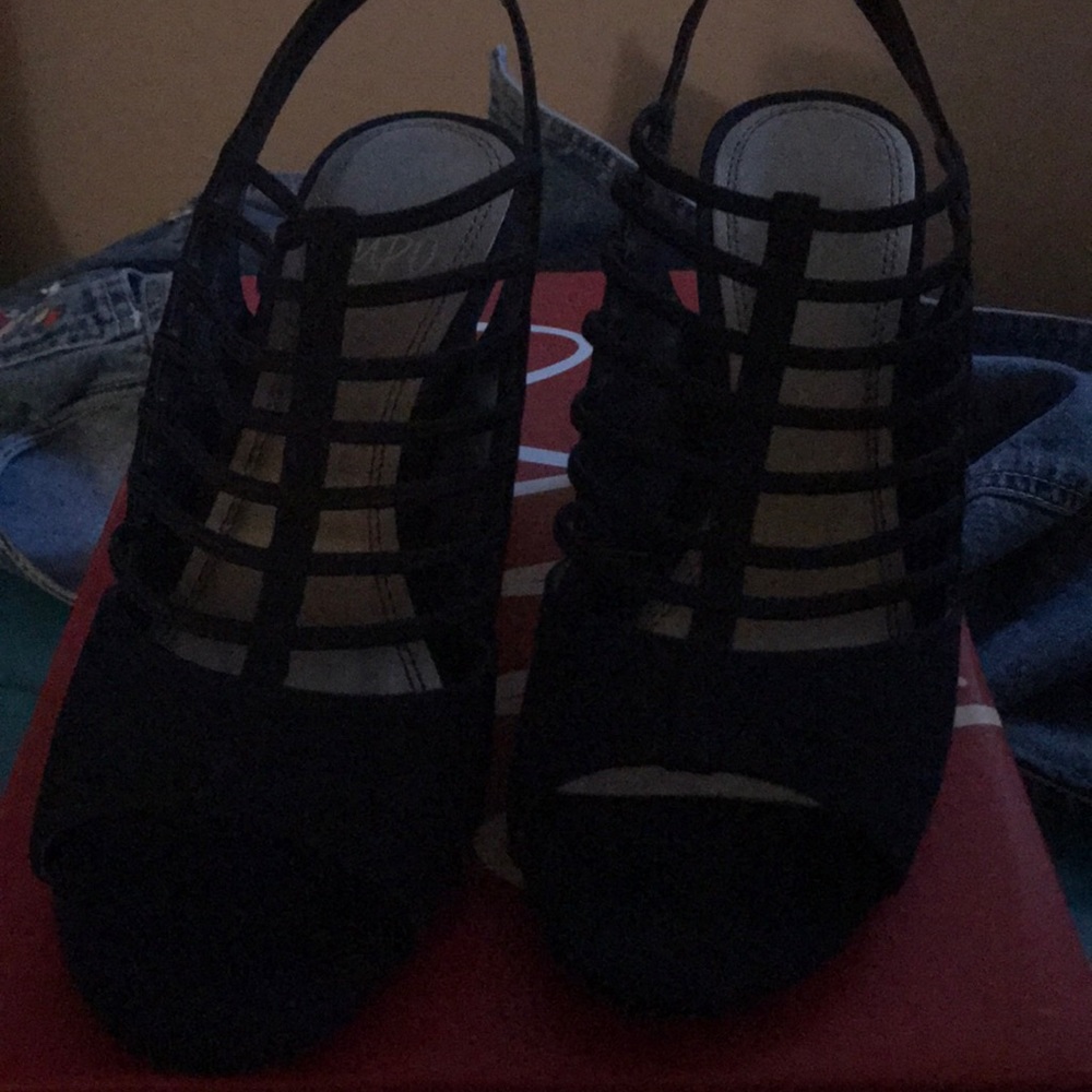 Navy Blue sling back size 7M shoe peep hole toe